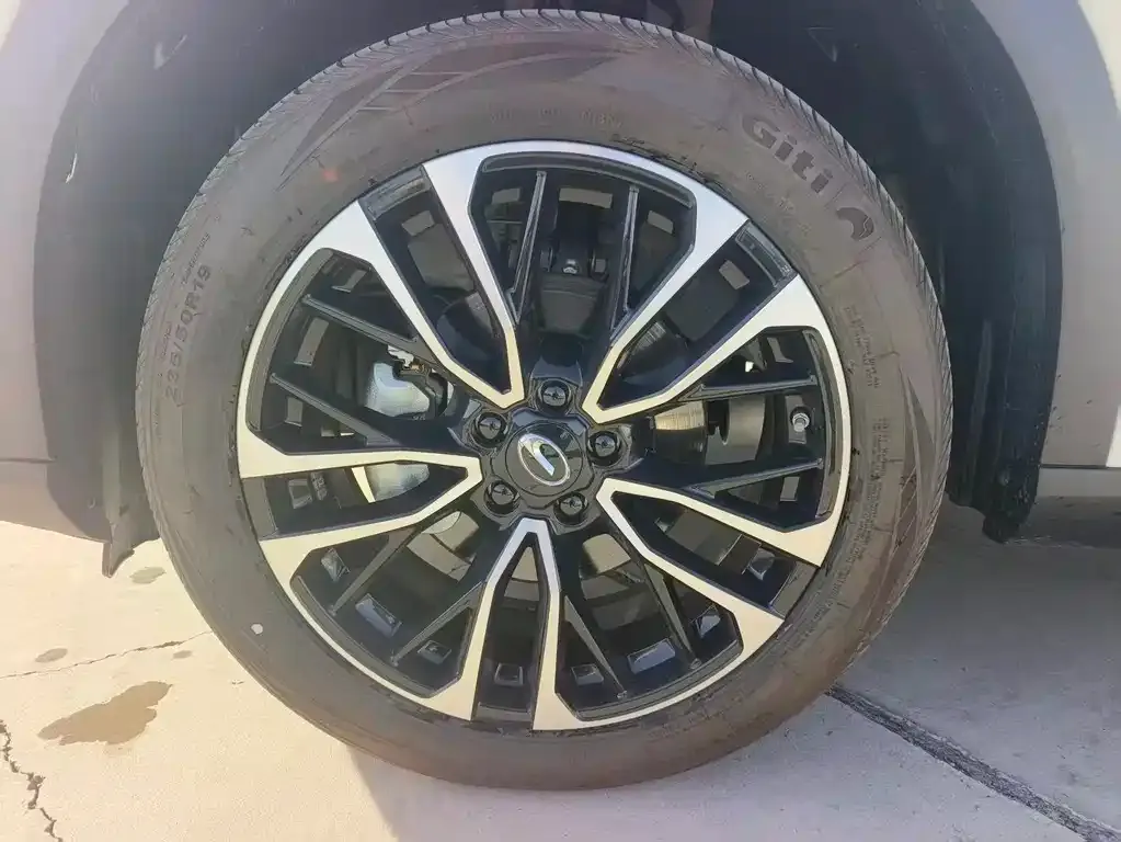 GAC Motor GS4 Plus — фото 8