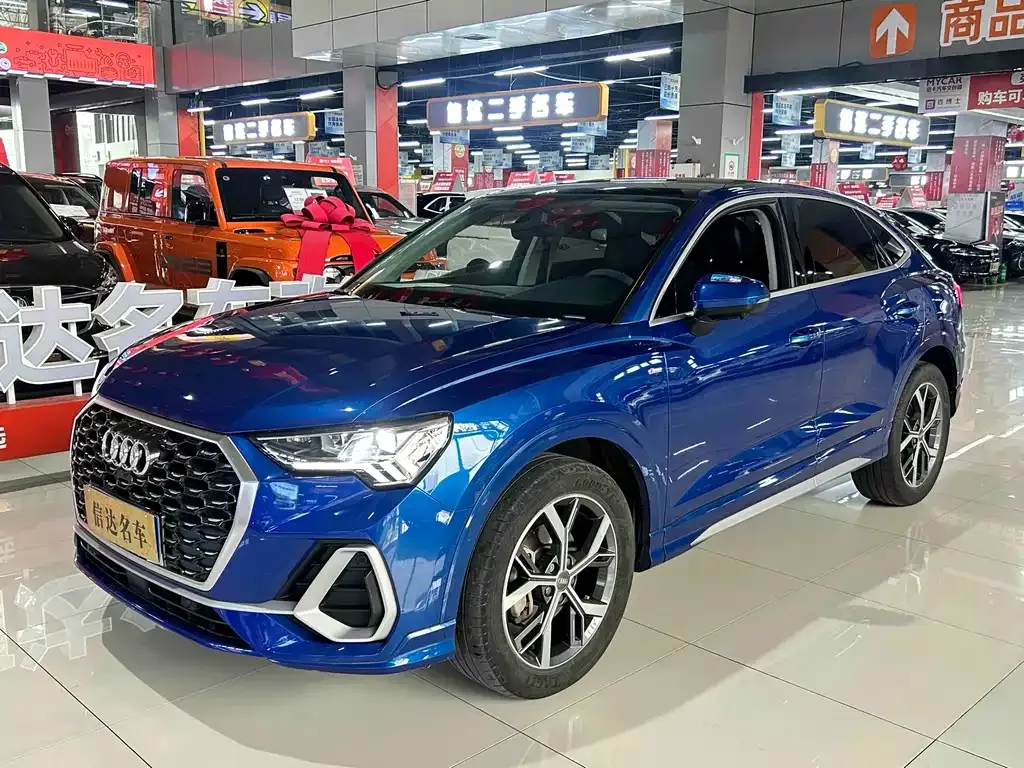 Audi Q3 Sportback — фото 1