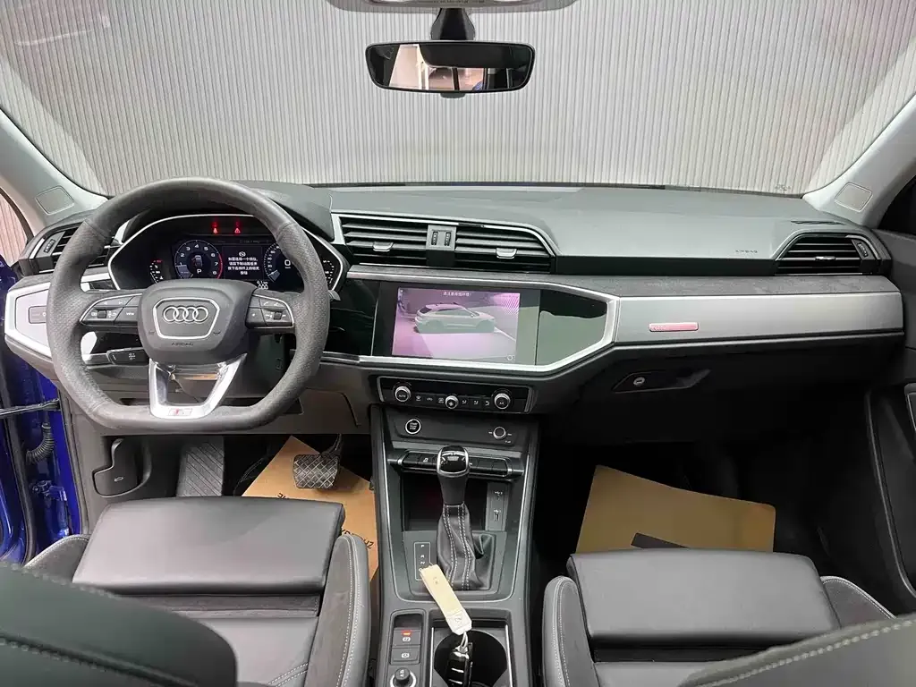 Audi Q3 Sportback — фото 5