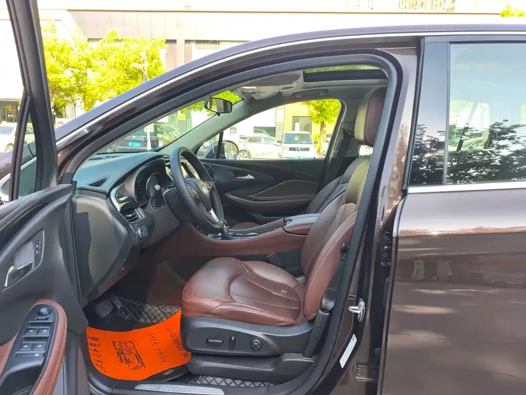 Buick Envision Plus — фото 8