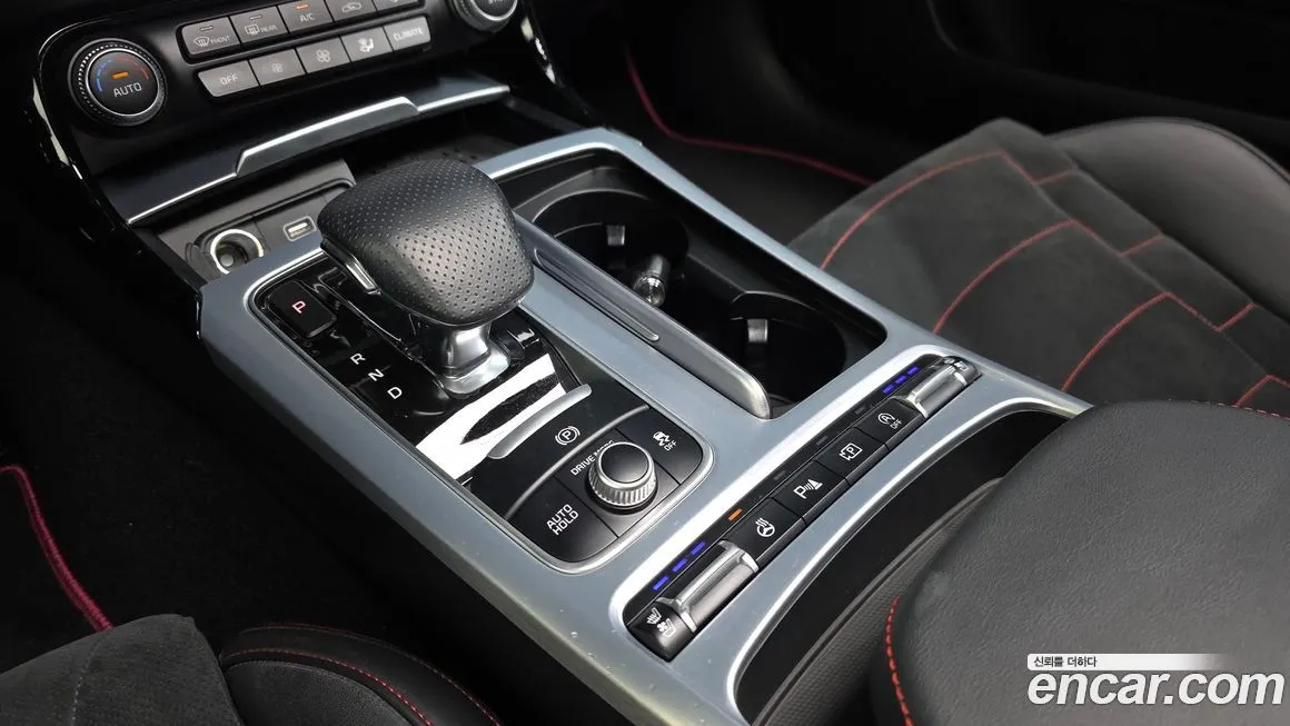 Kia Stinger — фото 10