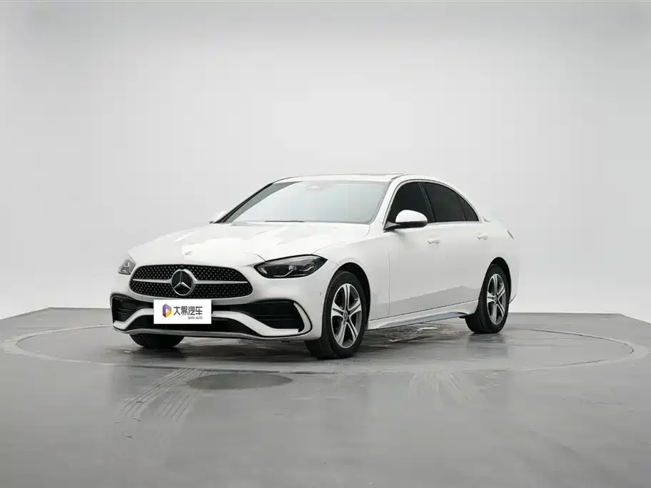 Mercedes-Benz C-Class — фото 1