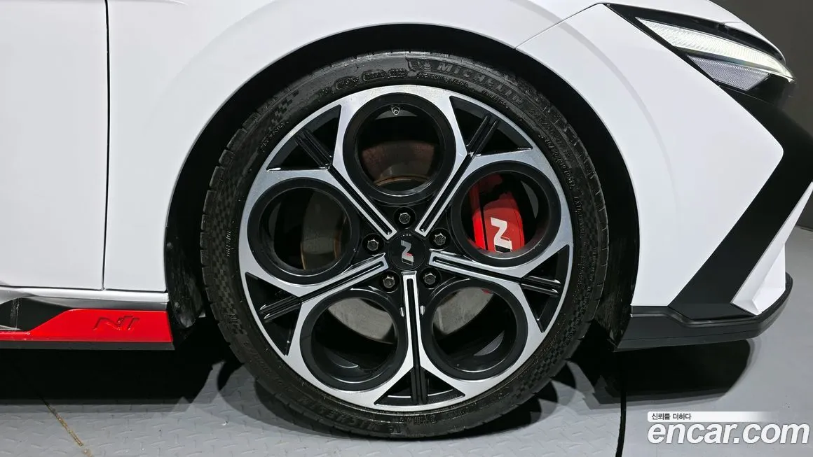 Hyundai AVANTE — фото 4