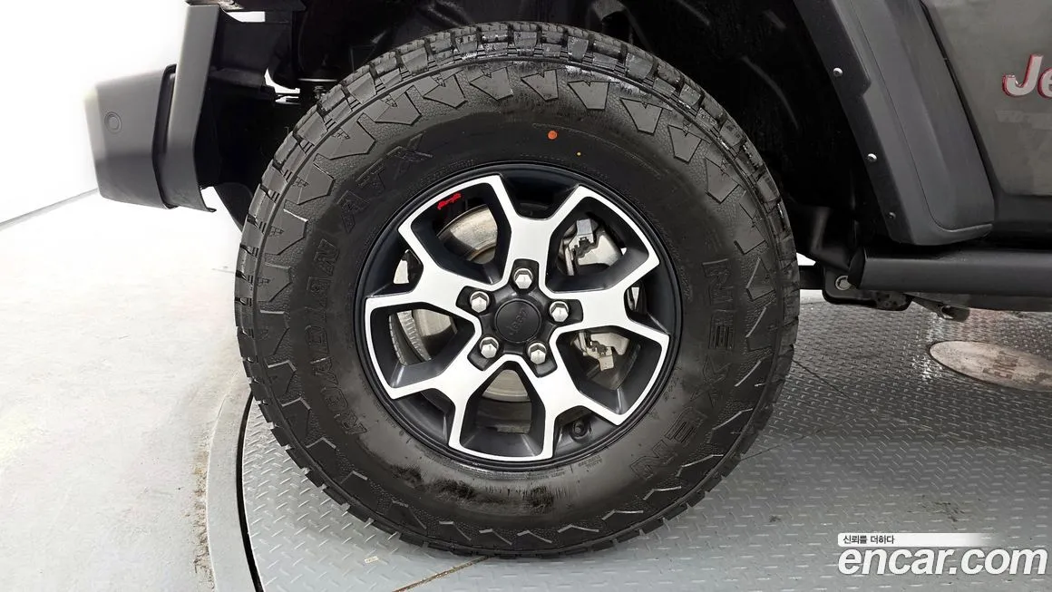 Jeep Wrangler — фото 7