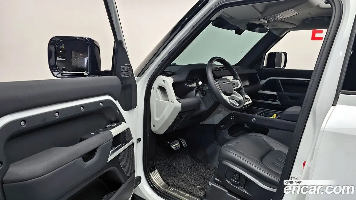 Land Rover Defender — фото 9