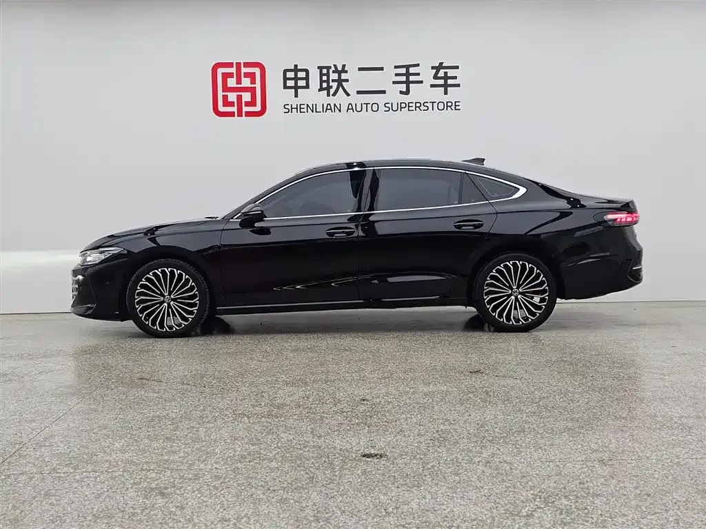 Volkswagen Passat — фото 10