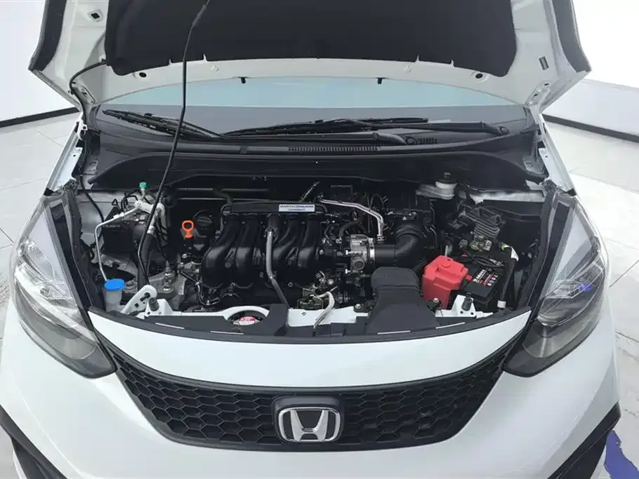 Honda Fit — фото 9
