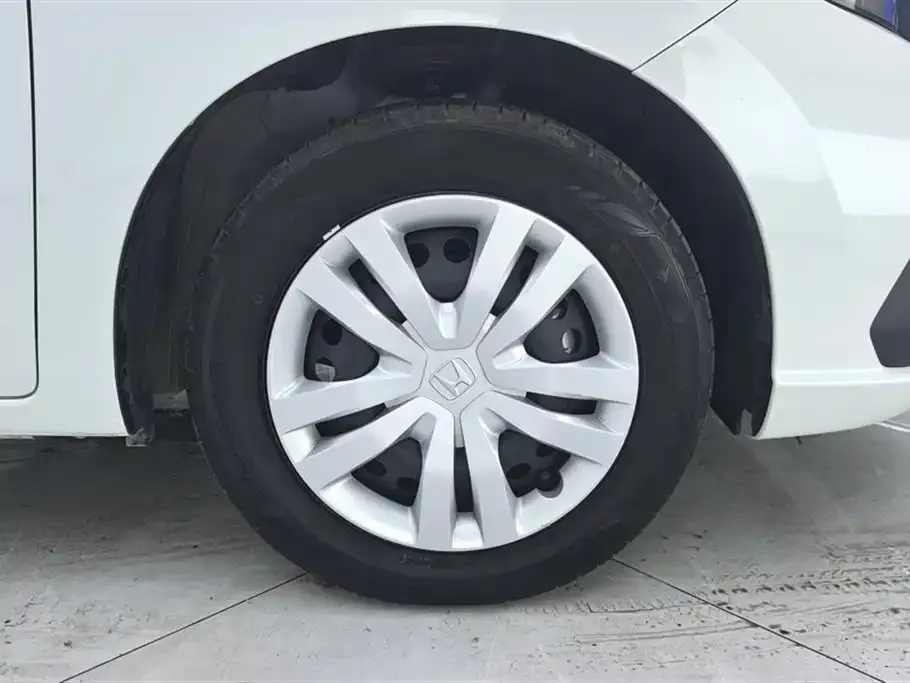 Honda Fit — фото 4