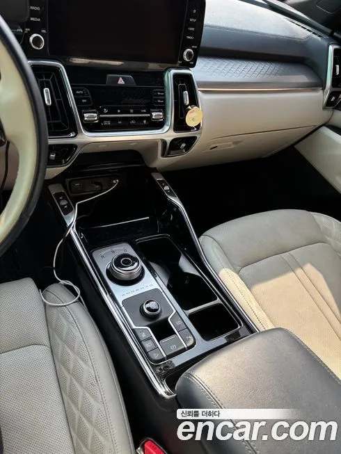 Kia Sorento — фото 4