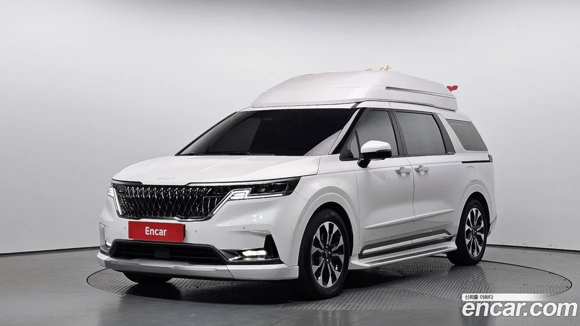 Kia Carnival — фото 1