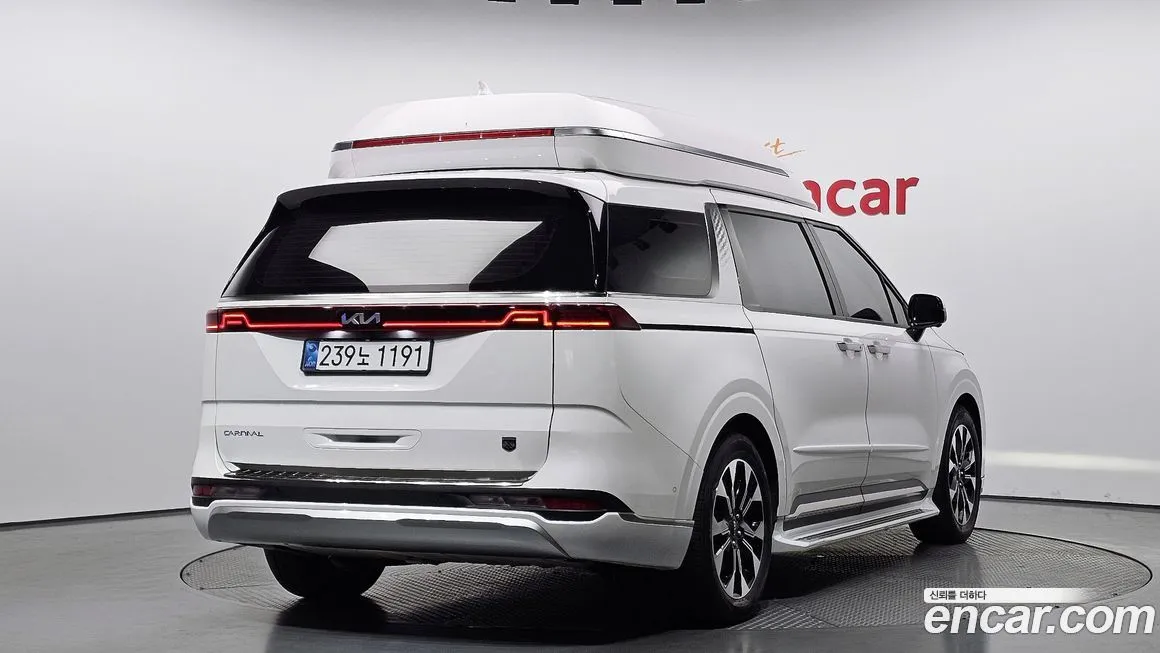 Kia Carnival — фото 4