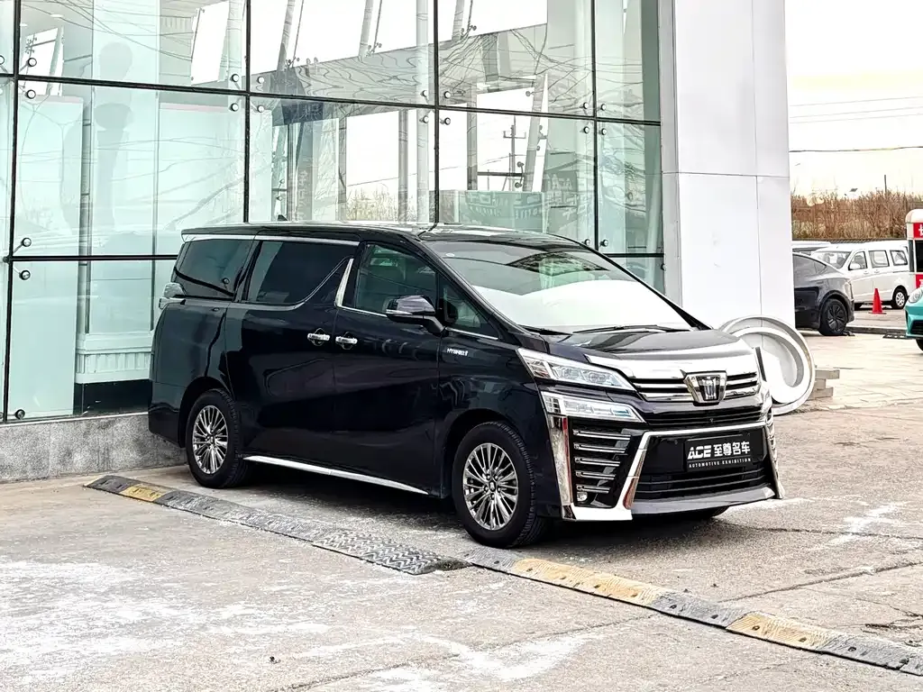 Toyota Vellfire — фото 9