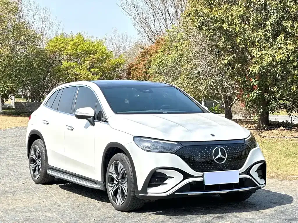 Mercedes-Benz EQE SUV — фото 5