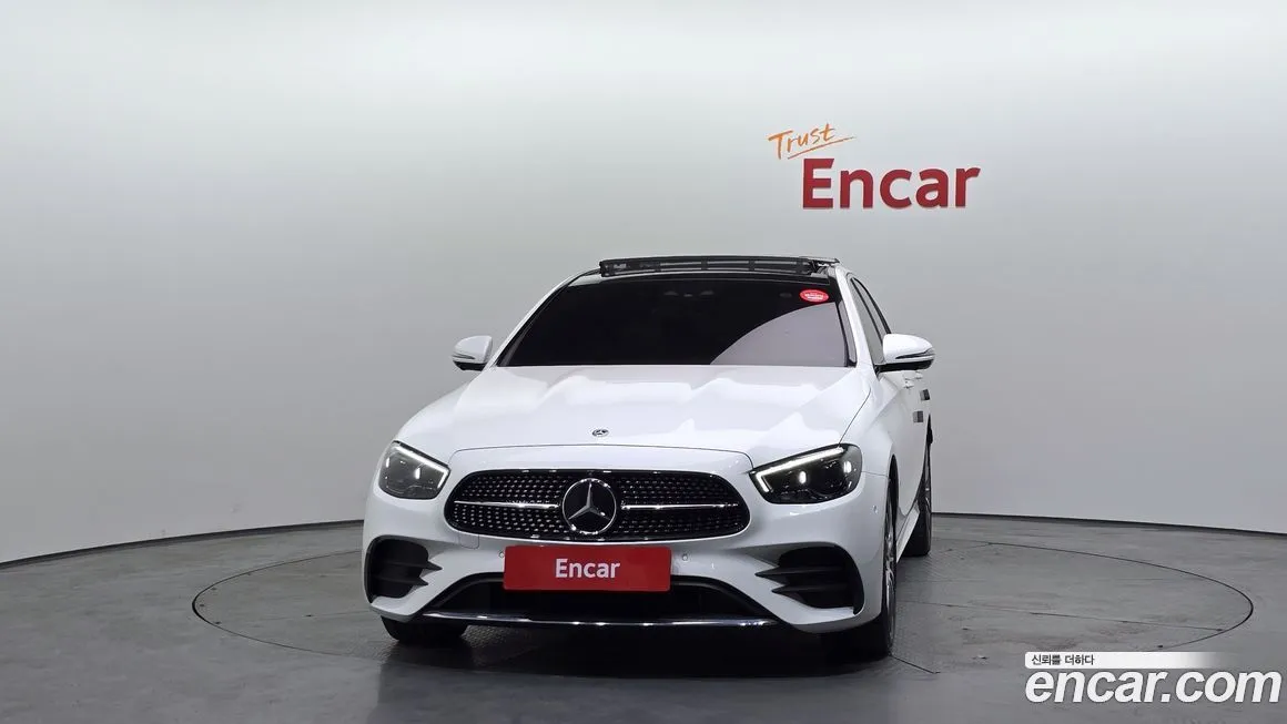 Mercedes-Benz E-Class — фото 10