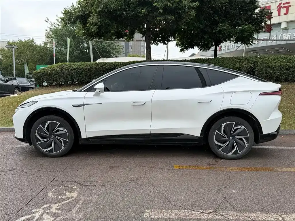 Roewe Feifan R7 — фото 10
