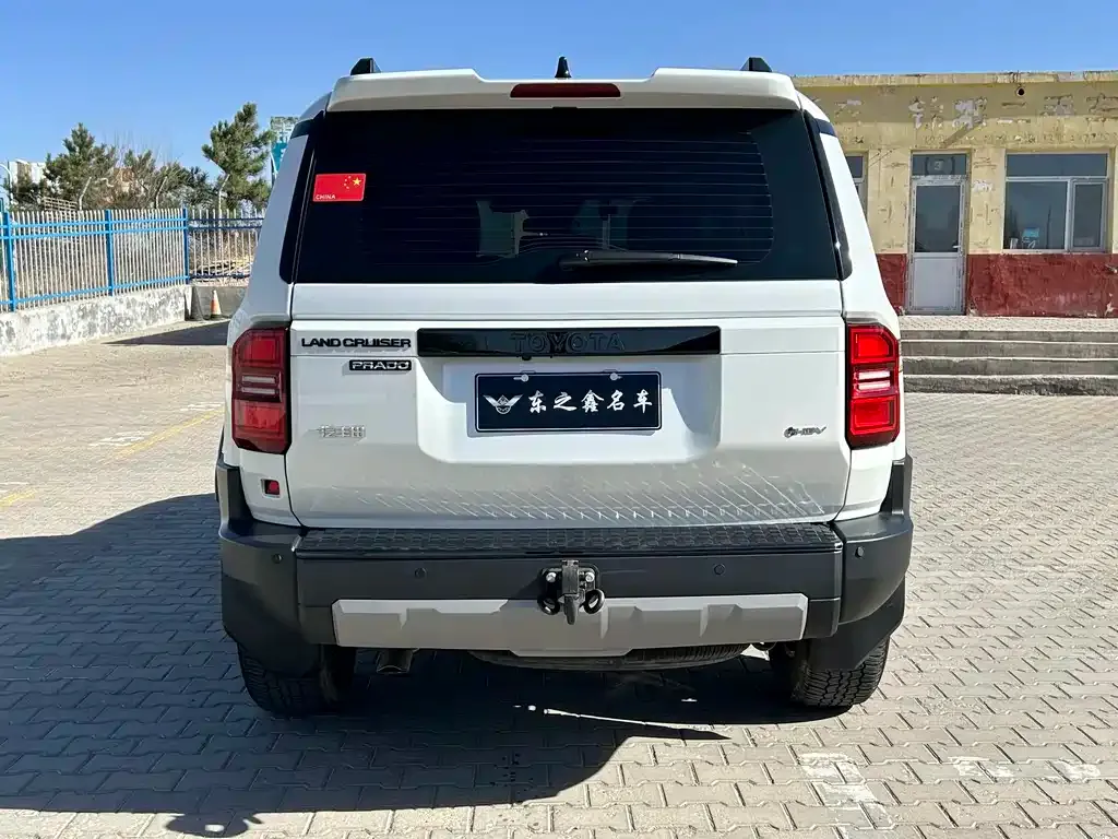 Toyota Prado — фото 3