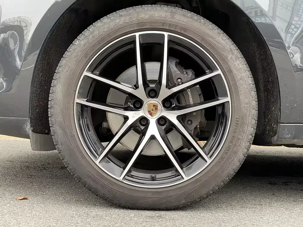 Porsche Macan — фото 6