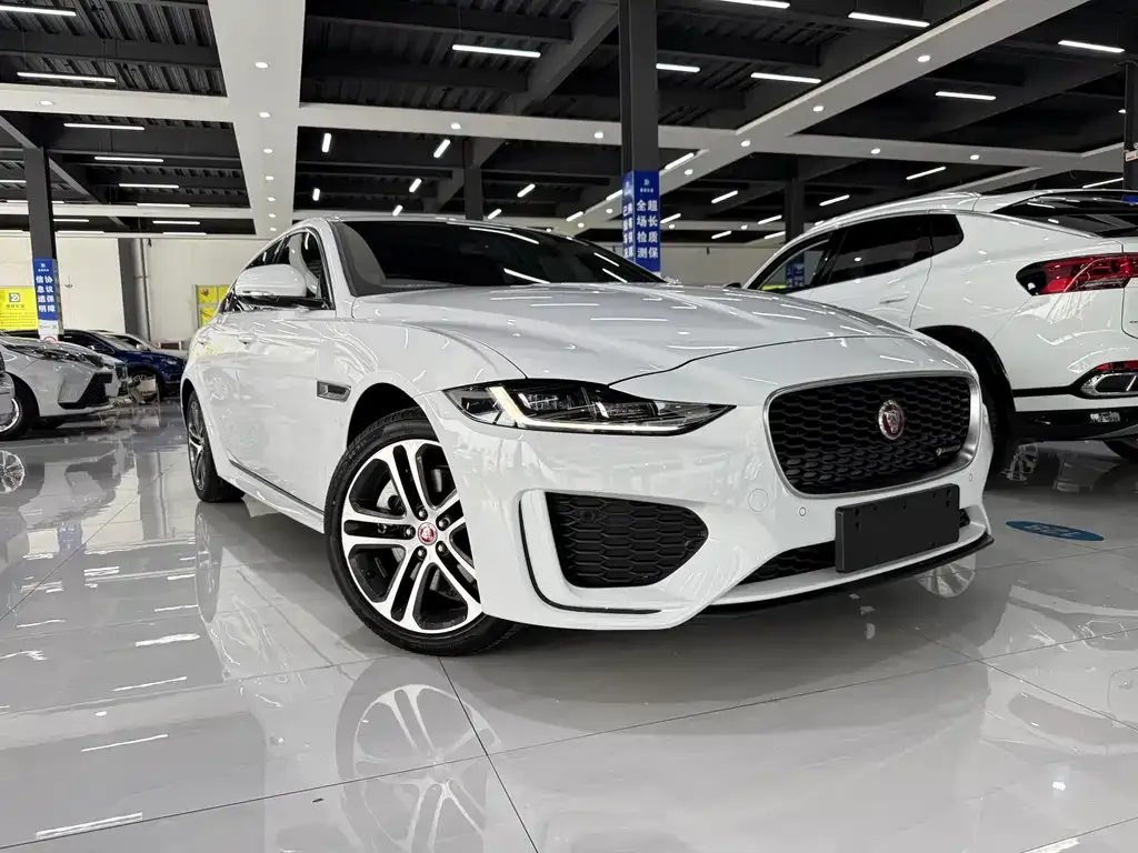 Jaguar XEL — фото 1