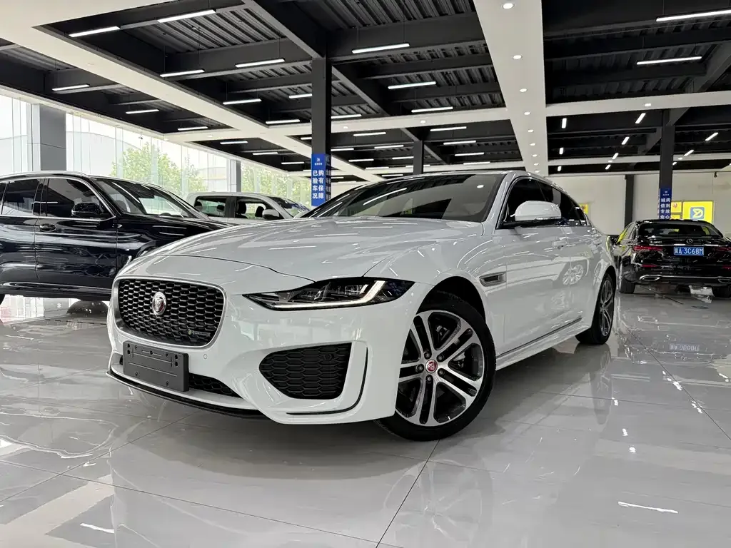 Jaguar XEL — фото 3