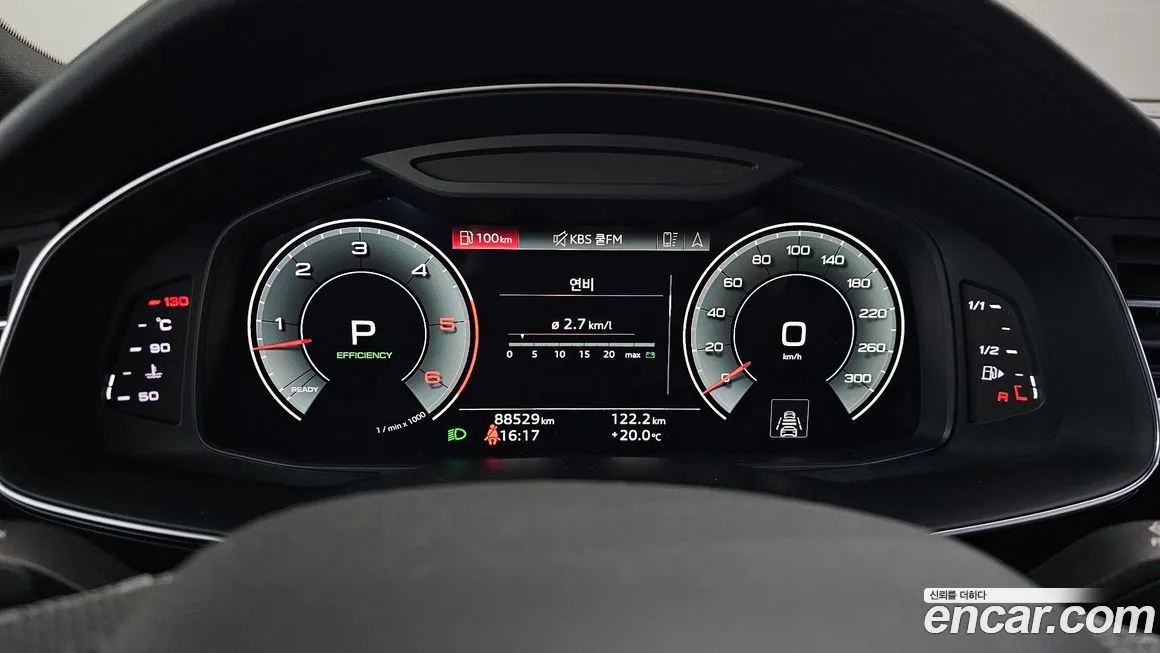 Audi Q8 — фото 4