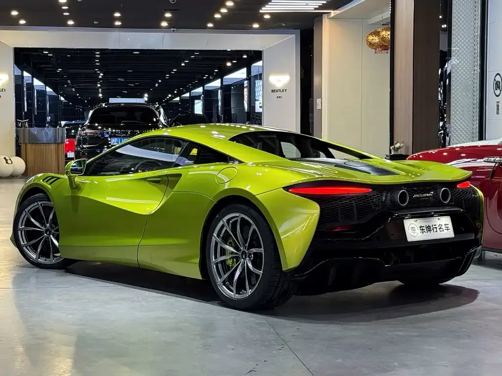 McLaren Artura — фото 5