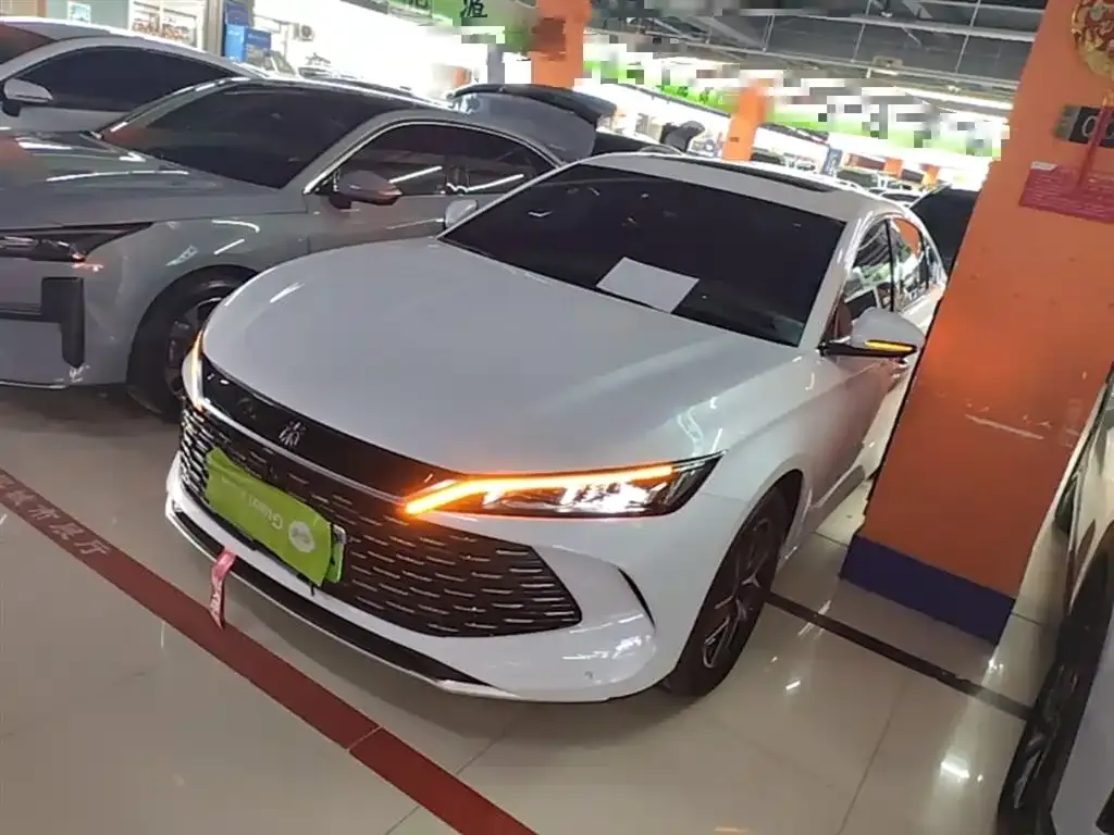 BYD Qin L — фото 1