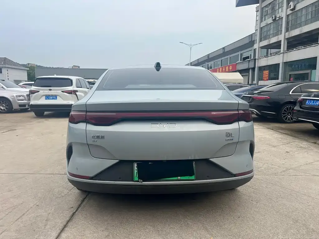 BYD Qin L — фото 3
