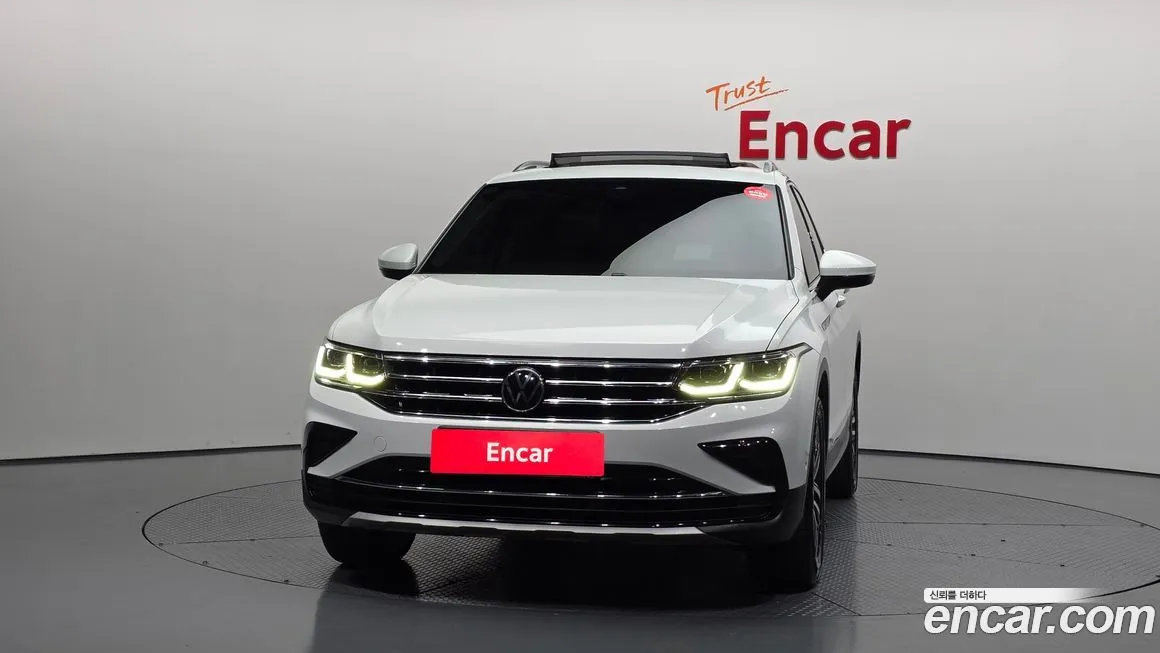 Volkswagen Tiguan — фото 4