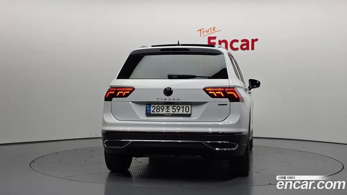 Volkswagen Tiguan — фото 2