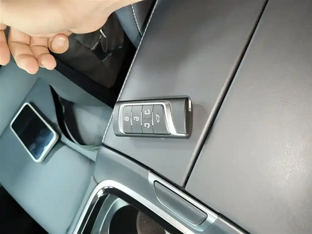 GAC Motor Trumpchi M8 — фото 4