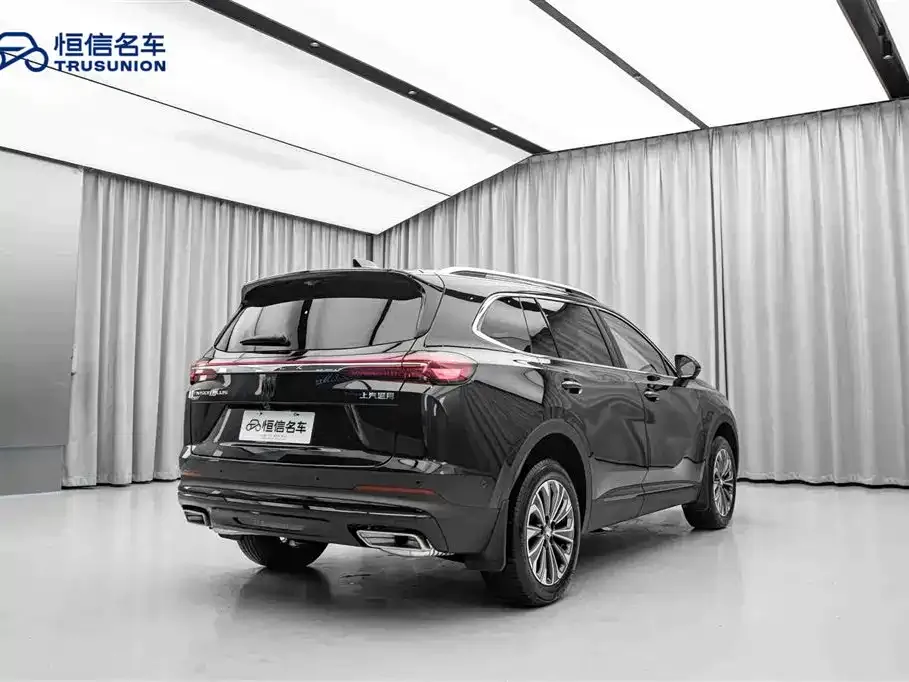 Buick Envision Plus — фото 5