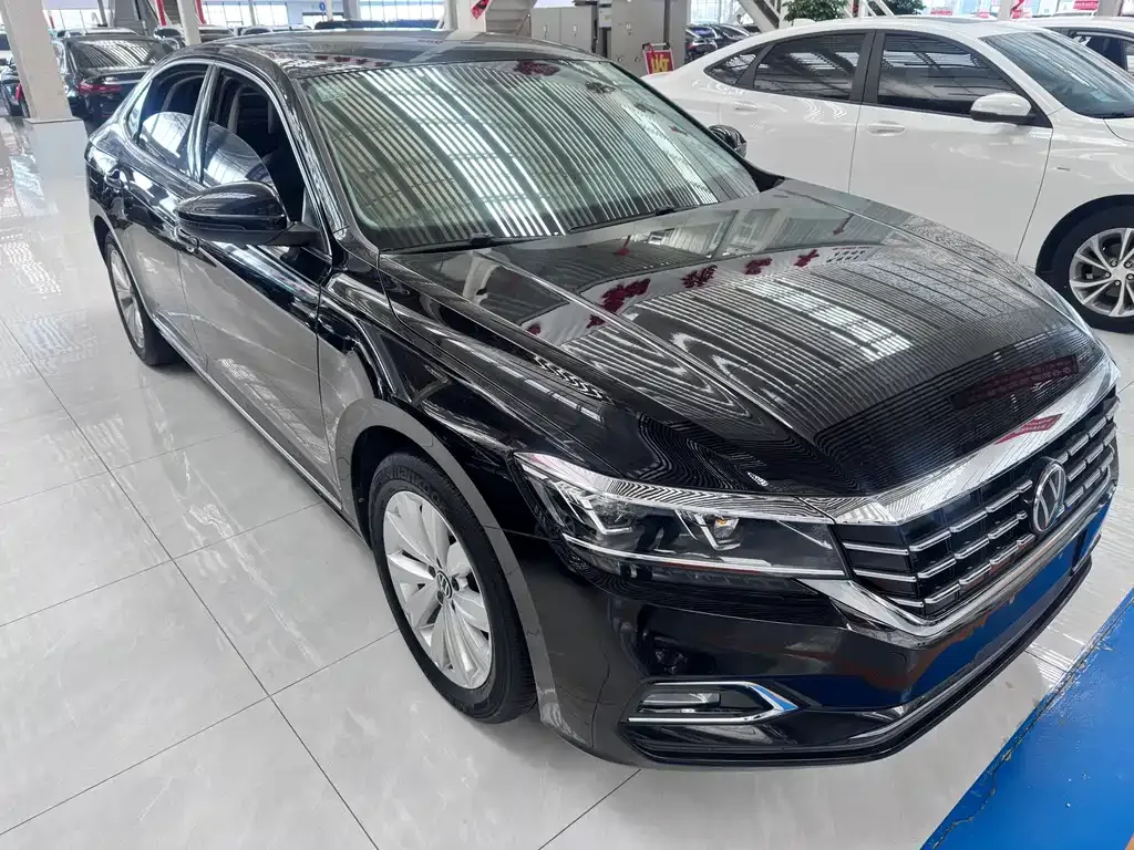 Volkswagen Passat — фото 9