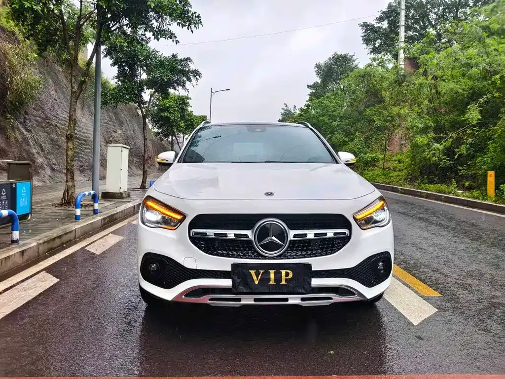 Mercedes-Benz GLA — фото 8