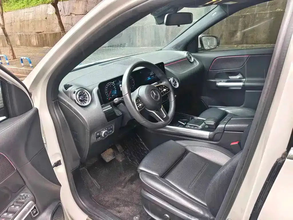 Mercedes-Benz GLA — фото 10
