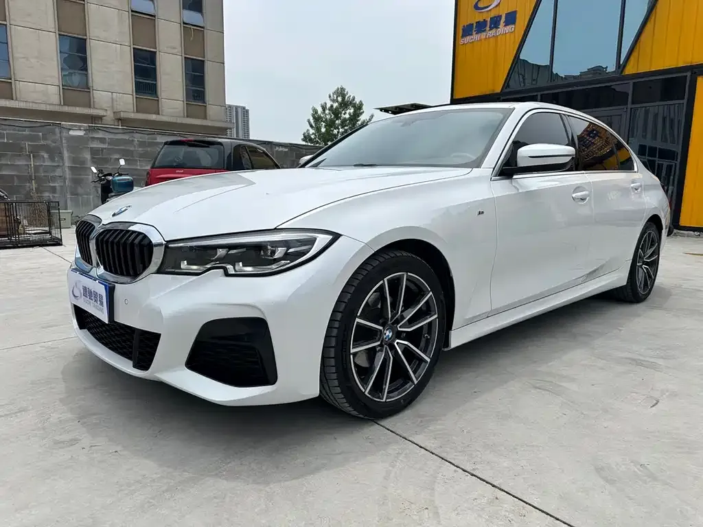 BMW 3 Series — фото 1