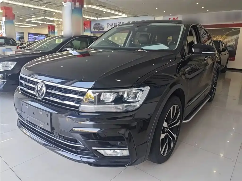Volkswagen Tiguan L — фото 4