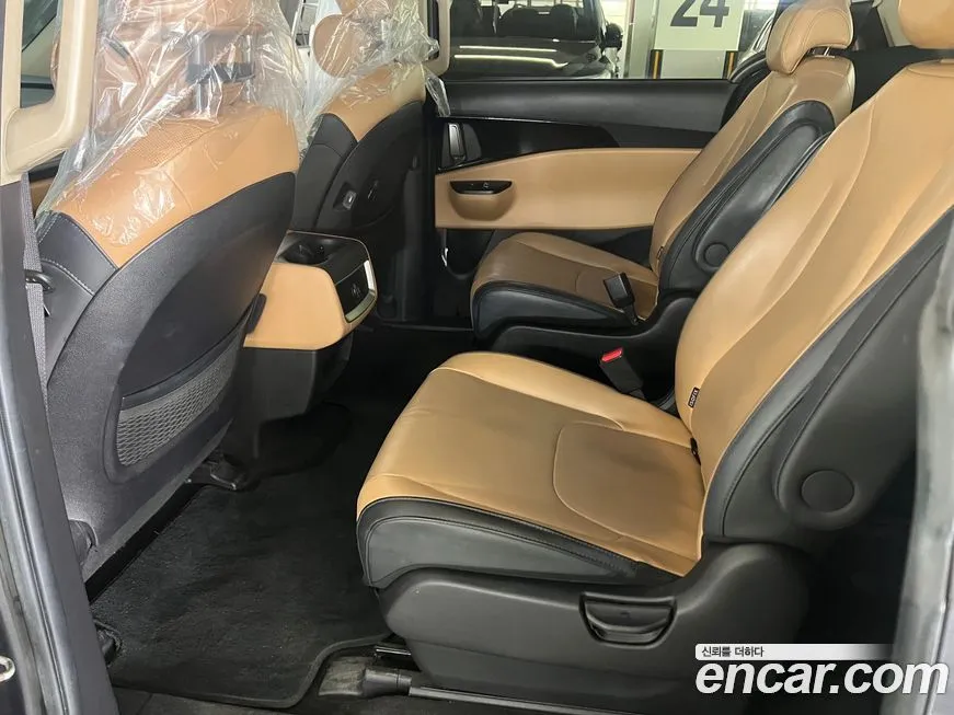 Kia Carnival — фото 2