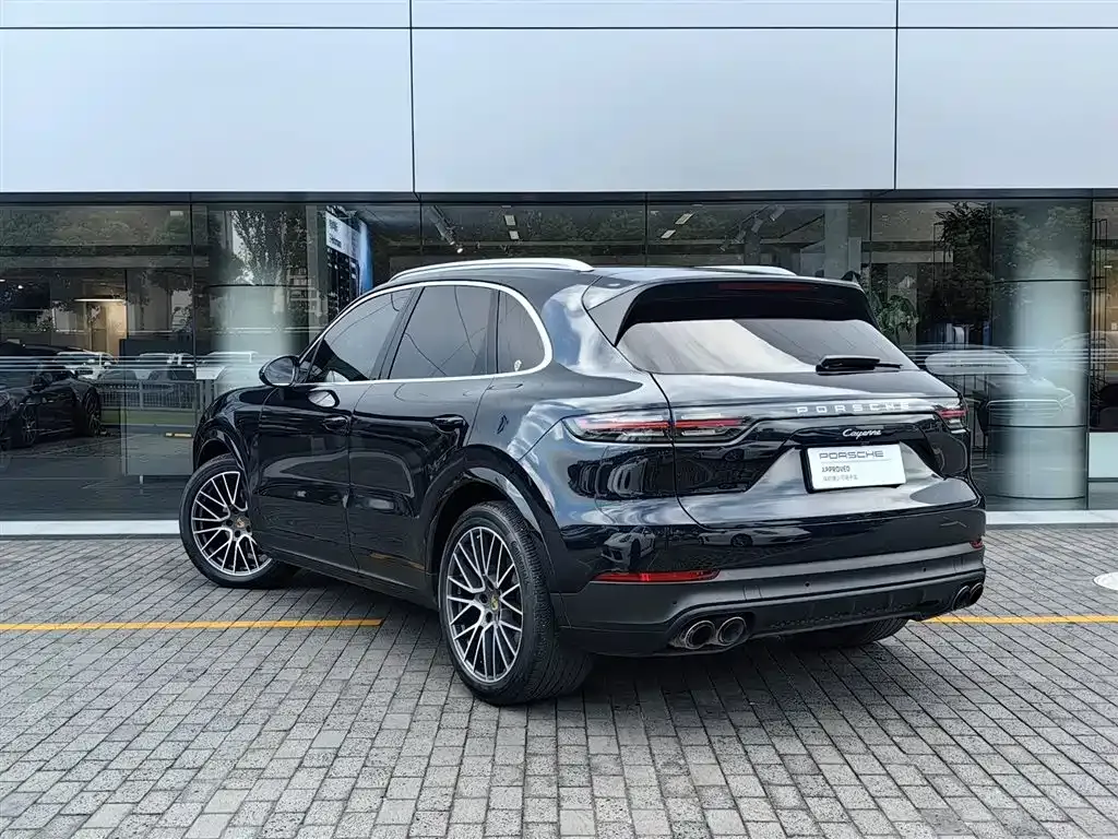 Porsche Cayenne — фото 8