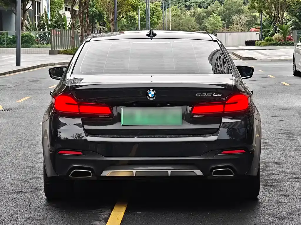 BMW 5 Series New Energy — фото 9