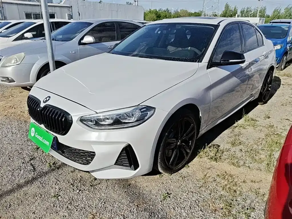 BMW 1 Series — фото 1