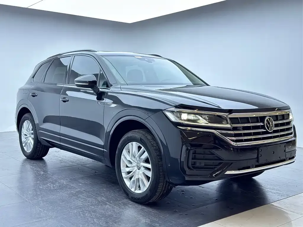 Volkswagen Touareg — фото 3
