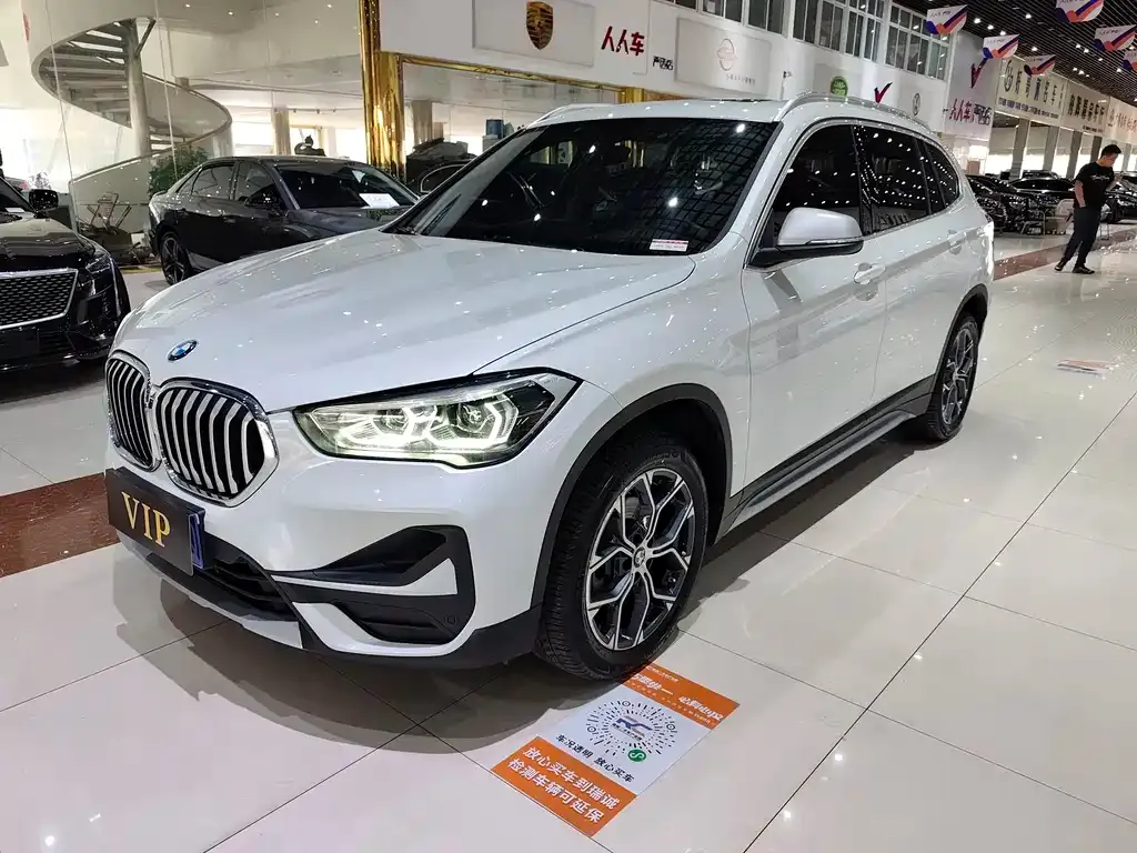 BMW X1 — фото 1