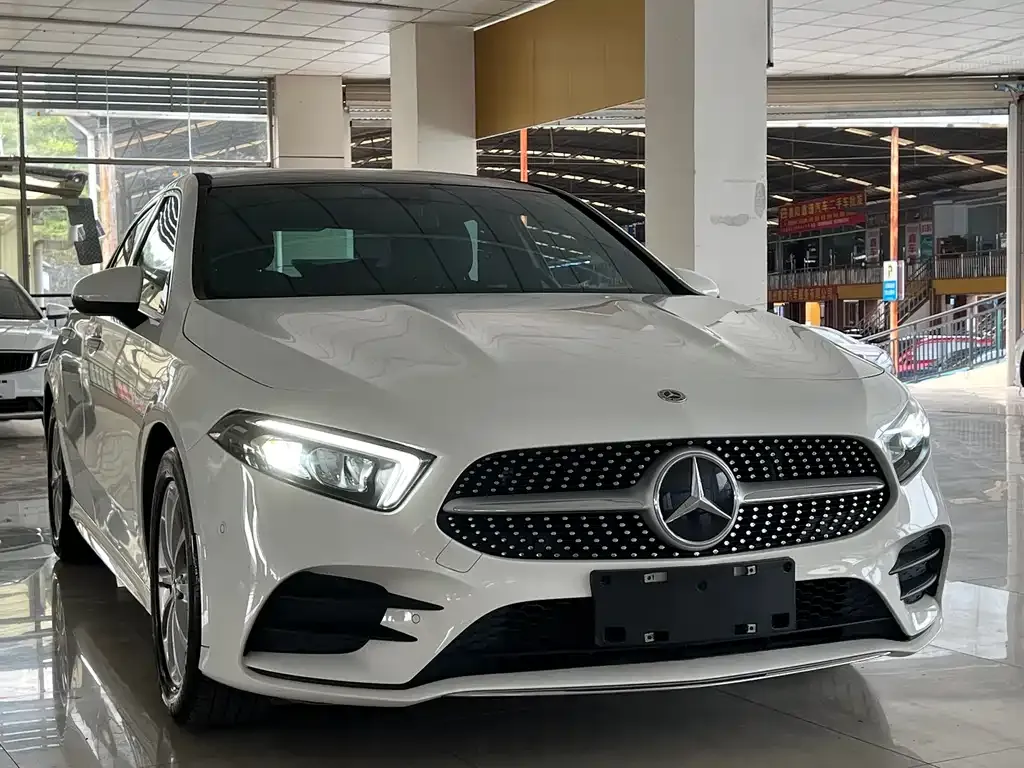 Mercedes-Benz A-Class — фото 9