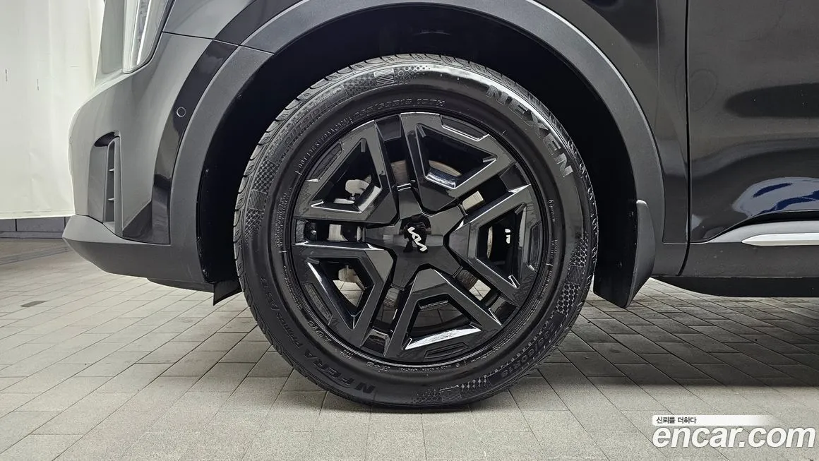 Kia Sorento — фото 8