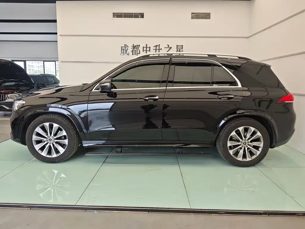 Mercedes-Benz GLE — фото 10