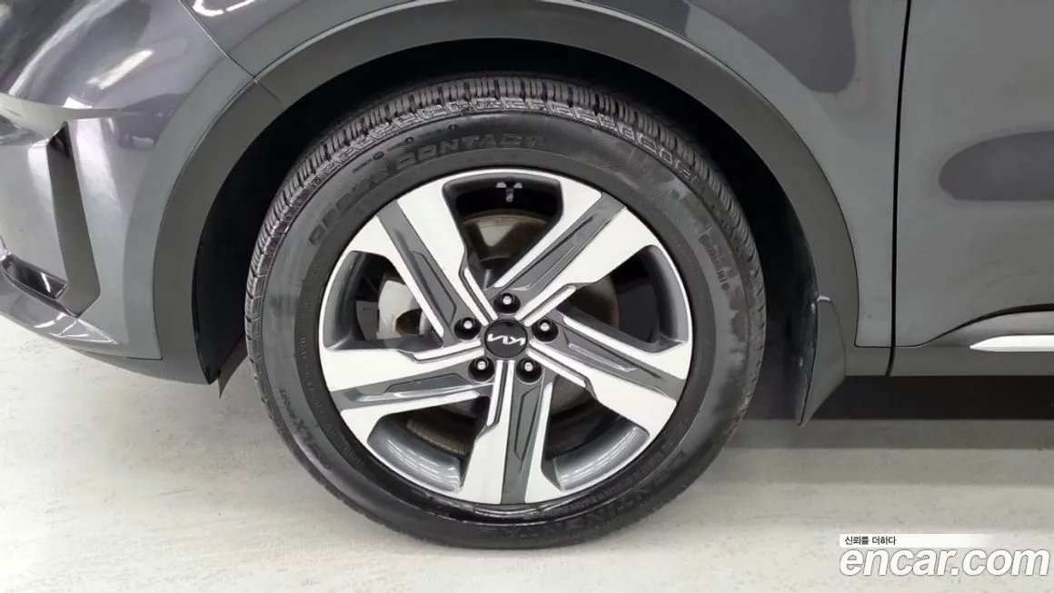 Kia Sorento — фото 5