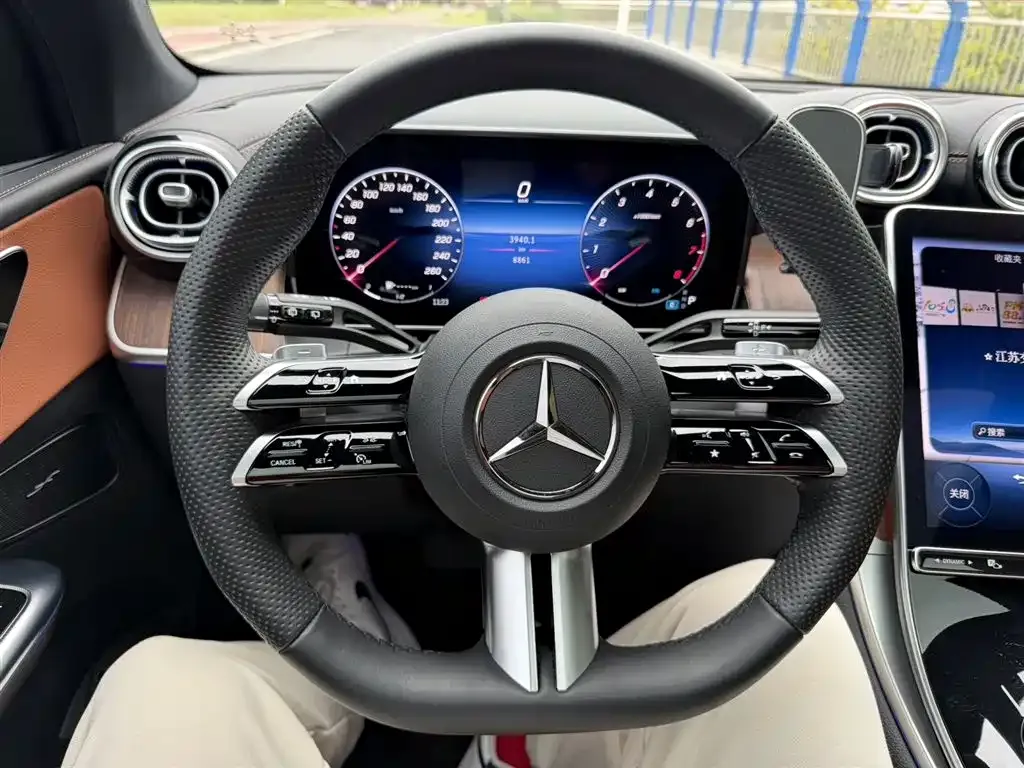 Mercedes-Benz GLC — фото 3