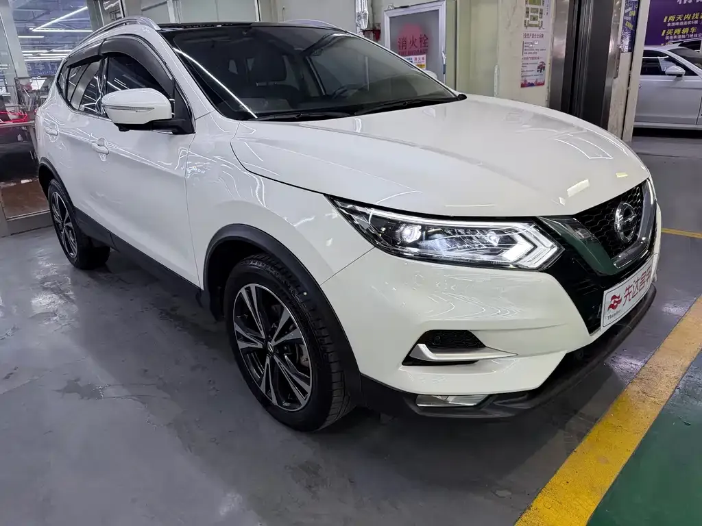 Nissan Qashqai — фото 4