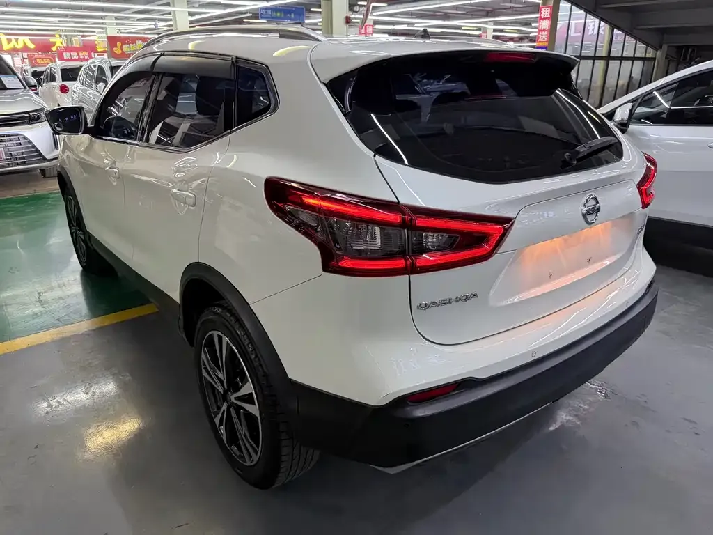 Nissan Qashqai — фото 5
