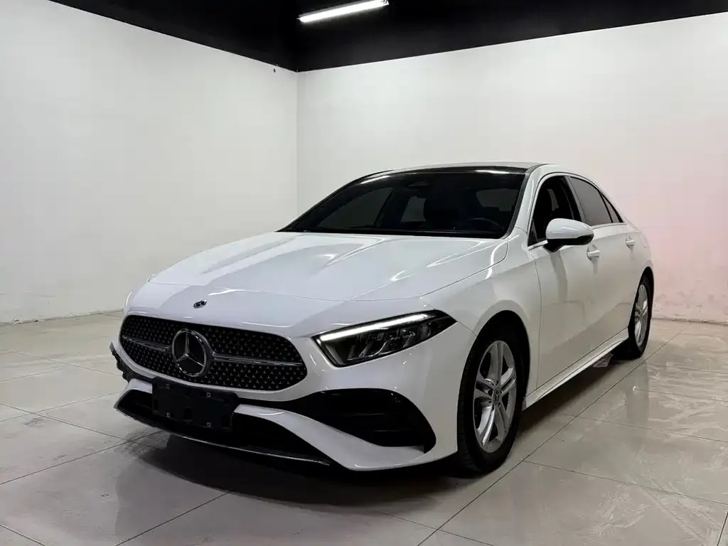 Mercedes-Benz A-Class — фото 1